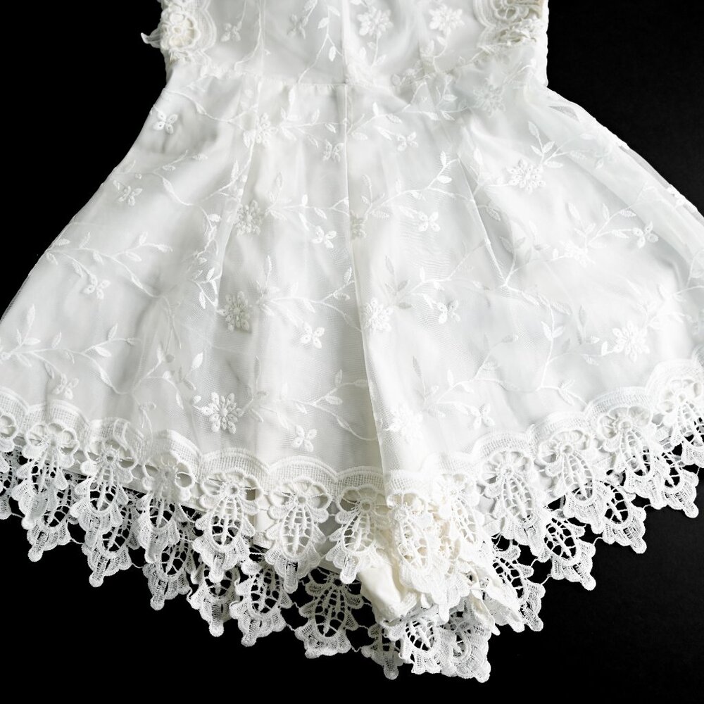 L'ATISTE By Amy Off White Lace Sheer Bodice Open Back Jumper - Size Small - Picture 8 of 14